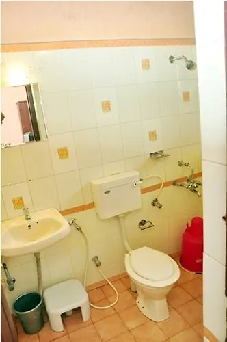 ***  Hotel Fabexpress Luminos Dwelling Ikka Nagar Munnar India